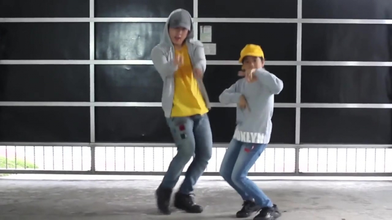 Mattybraps. Танцуй сестра песня. Танец брат и сестра. Брат с сестрой танцуют ютуб. Танец брат и сестра игровой дуэт.