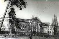 штаб балтийского флота история здания. водитель почта россии. драм театр калининграда до войны. здание дирекции. филиал оао ржд центральная дирекция инфраструктуры.